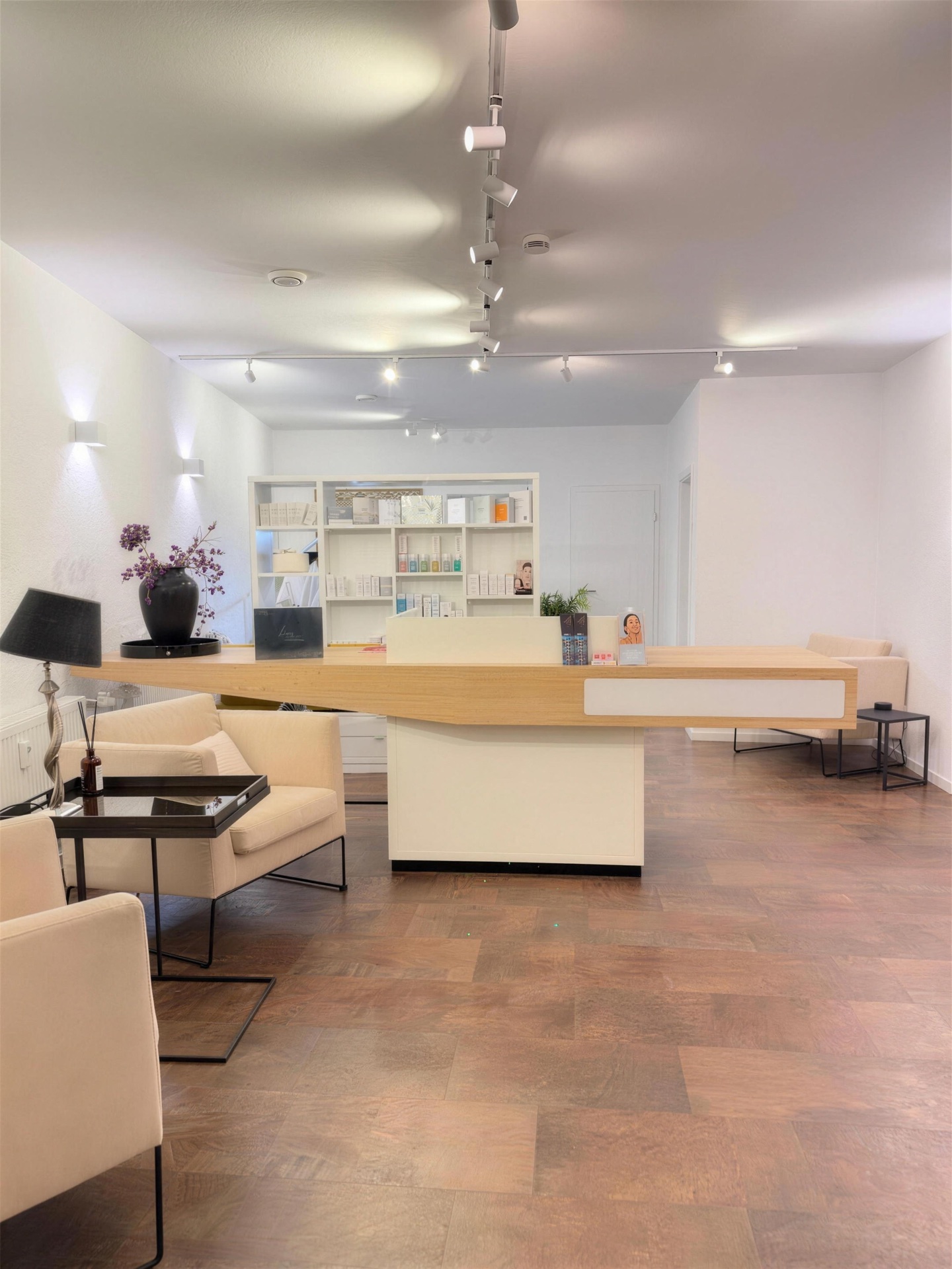 Empfangsbereich K1 Kosmetik Straubing